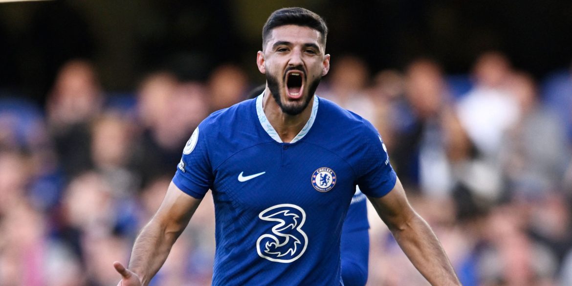 Chelsea offered chance to sign "unstoppable" European star to replace Broja