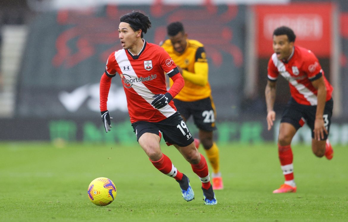 Sky Sports: Leeds interested in Minamino