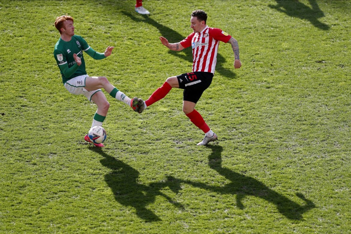 Sunderland: McFadzean letting them down