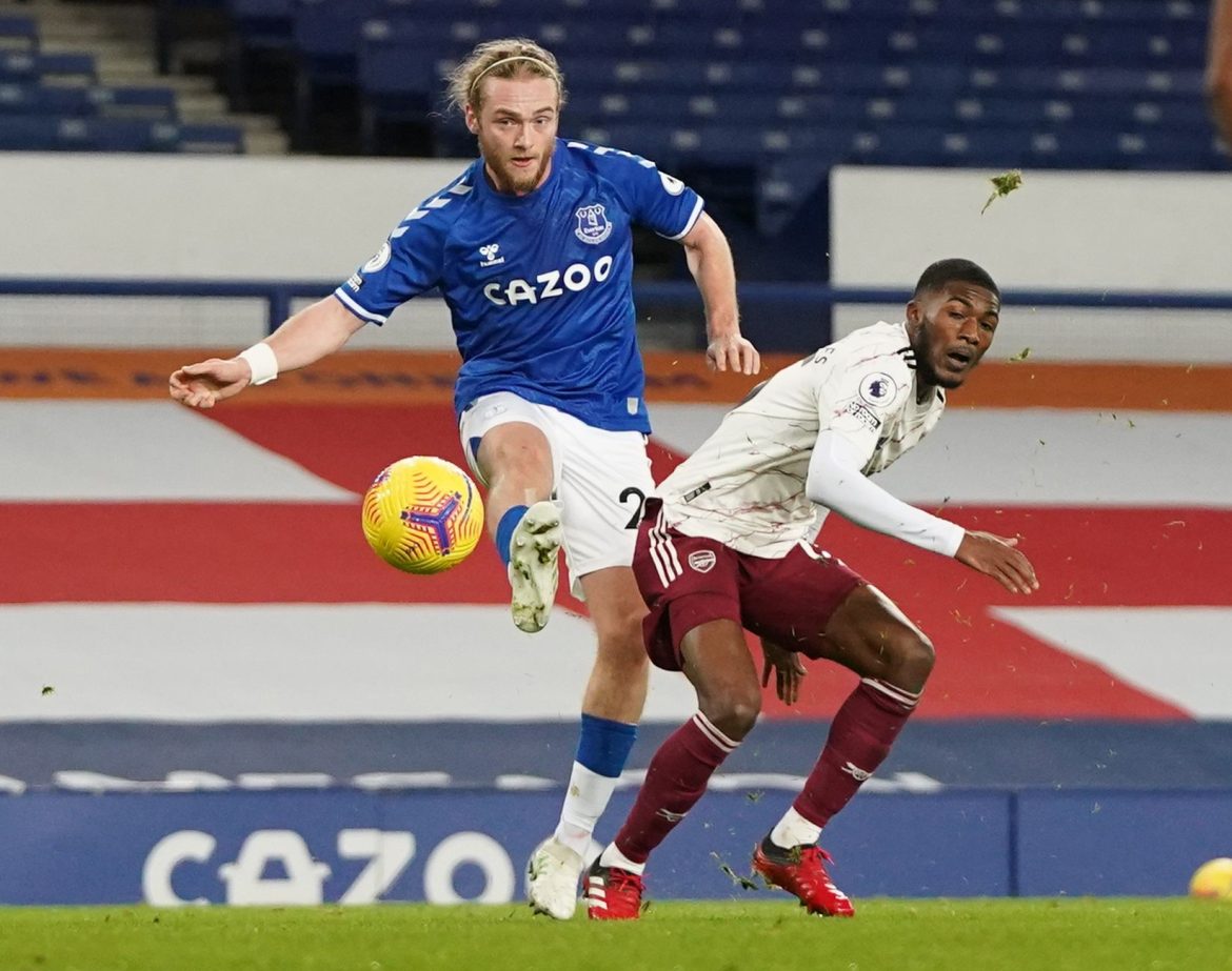 Tom Davies: Carlo Ancelotti badly let down by Everton midfielder in Arsenal win