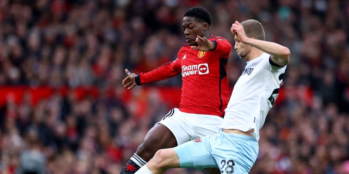 Ten Hag could unleash new Paul Scholes to partner Mainoo at Man Utd